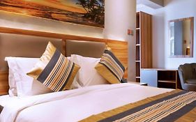 Raha Suites