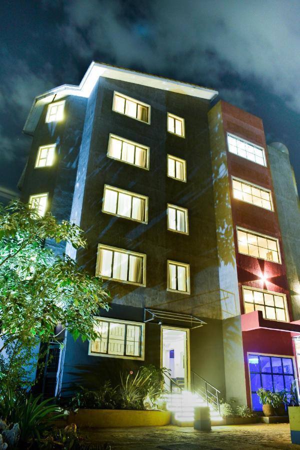 Raha Suites Nairobi Exterior foto